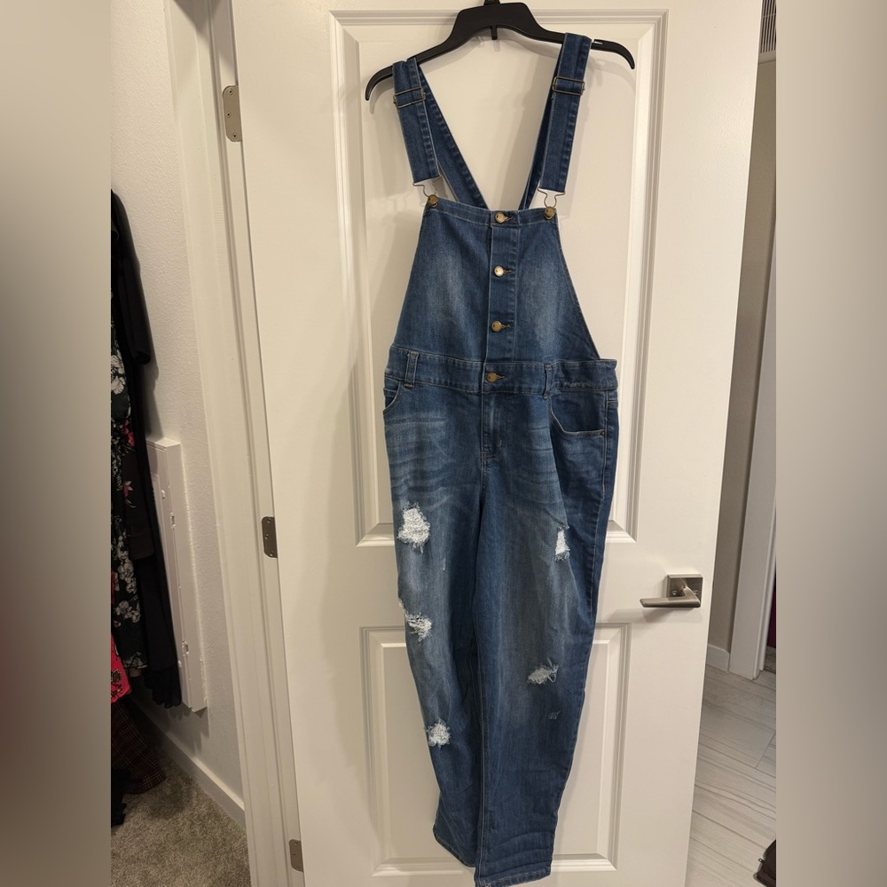 Denim overallss